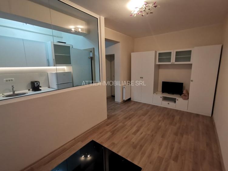 Giroc UM 2 camere 350 euro - 2