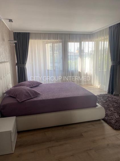 Mamaia Nord - Vila tip duplex P+2 , pe partea marii , la doi pasi de plaja - 13