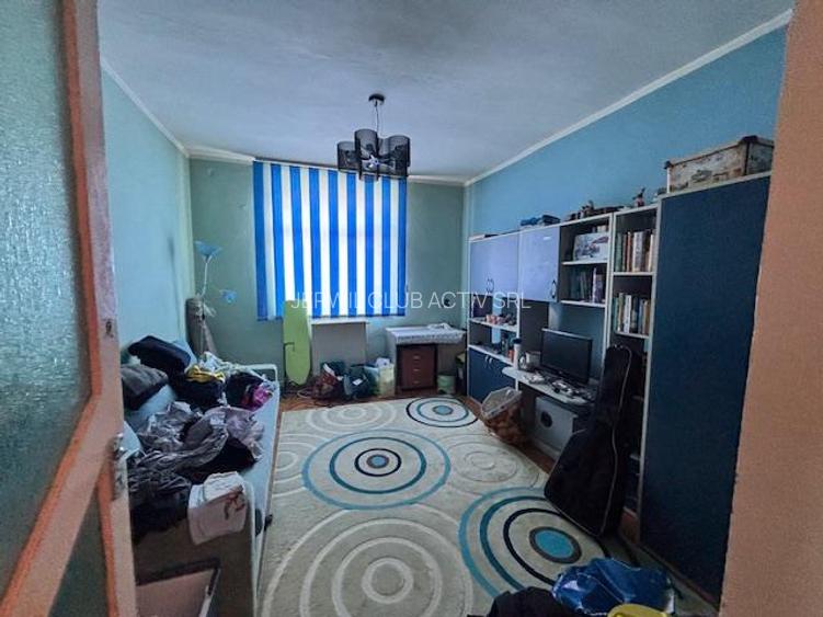 Ap. 3 camere, Lunca , et.2din 2 - 2