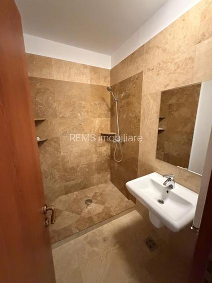 Apartament 3 camere, cu scara interioara, zona centrala - 9