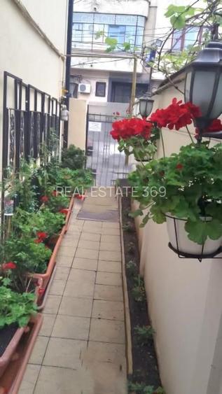 URGENT!,  singur curte, locuit/birouri, RANDAMENT 8,8%/AN, NEGOCIABIL - 9