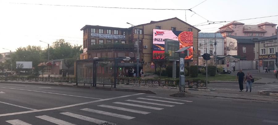 2 spații/apartamente – etaje integrale,în insulă/intersecție,la  Smith
