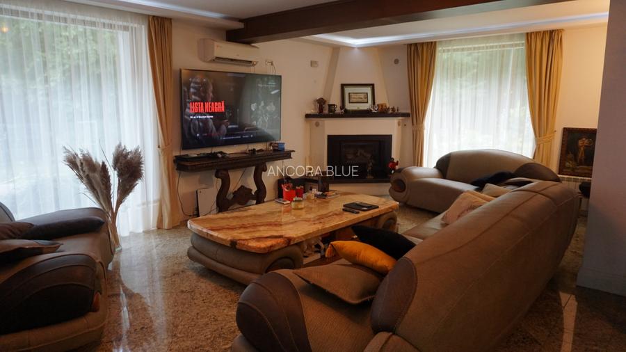 Vila superba in Padurea Baneasa, curte 5000 mp, piscina exterioara - 11