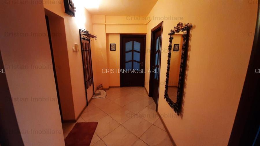 Ultracentral 2 cam Mobilat si Utilat Bloc cu lift Independentei - 8