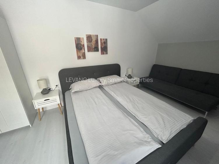 Vilă Impunătoare de Vânzare în Bușteni - Ideală pentru Investiție - 13