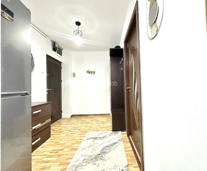 Vânzare apartament 3 camere mobilat,  parcare inclusă , Cartier Noua - 11
