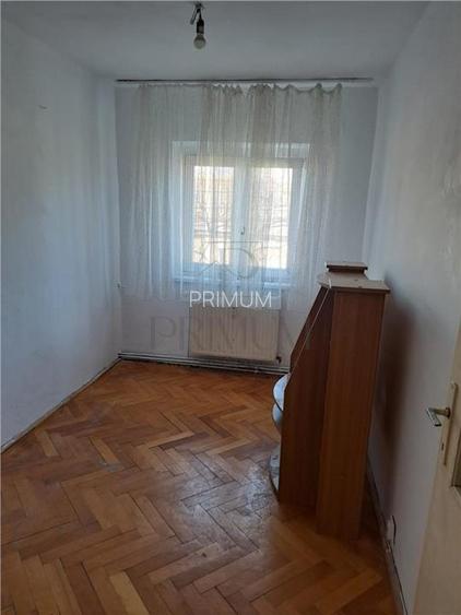 LIPOVEI |3 CAM | DECOMANDAT | ET.1 | 2 BALCOANE | CENTRALA | ZONA EXCELENTA - 3