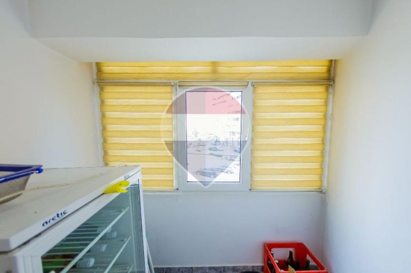 APARTAMENT - de VANZARE