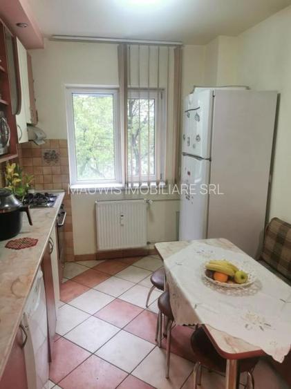 Vand apartament 3 camere pe Prelungirea Ferentari - 8