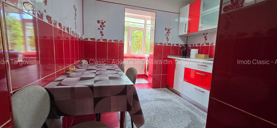 Micro  3 Târgoviște,  vânzare apartament 3camere, Etaj 1 - 26