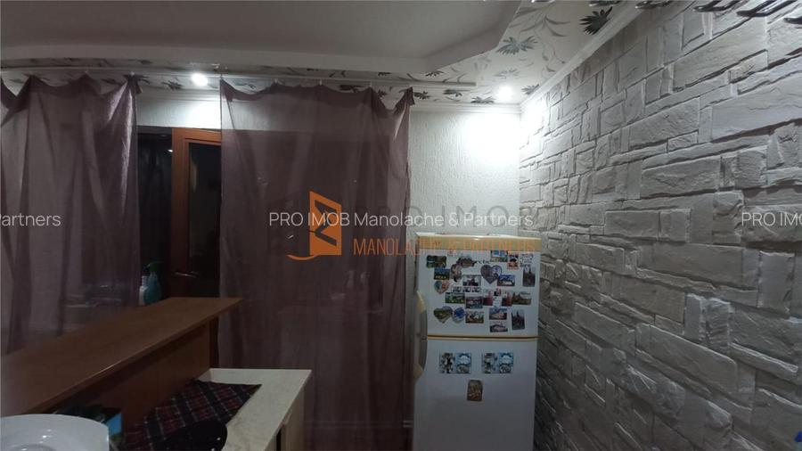 Apartament 2 camere cf 1 semidecomandat zona Micro 3 - 11