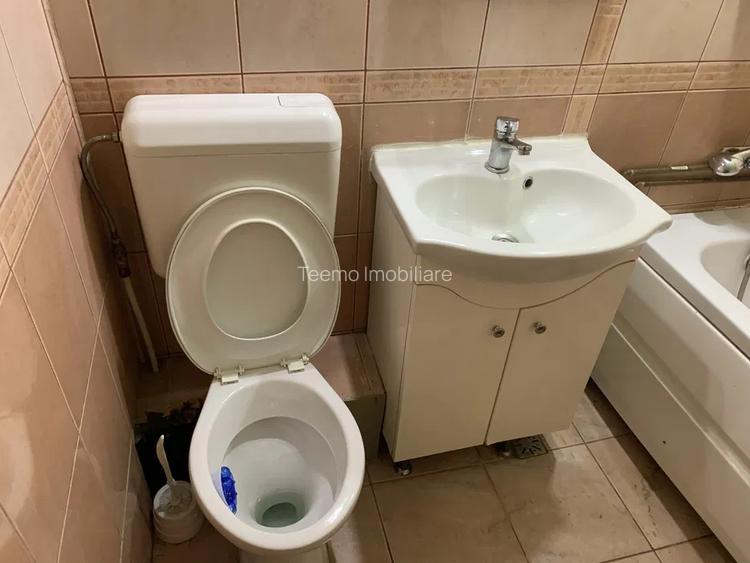 Apartament 2 camere, semidecomandat, 66 mp, balcon, zona Titan - 6