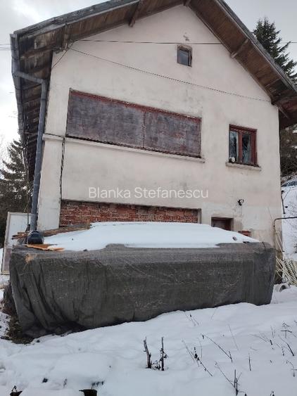 Casa de vânzare în Predeal, str. Plevnei - 2