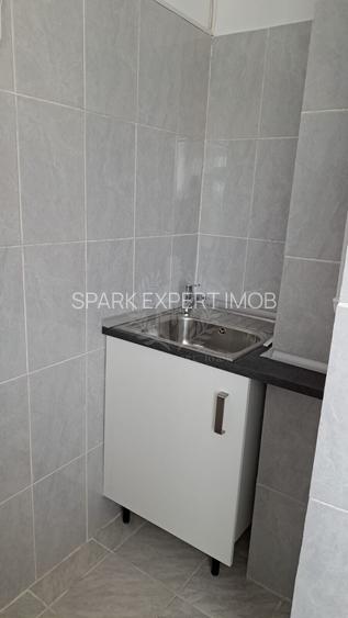 2 CAMERE // SALA SPORTURILOR // MOBILAT SI UTILAT - 7