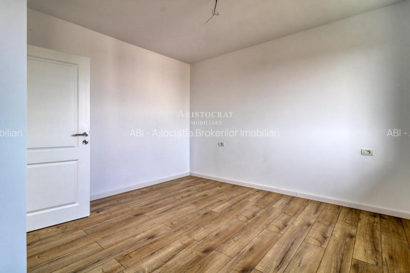 Vila 5 camere cu garaj langa Paradisul Verde - 30