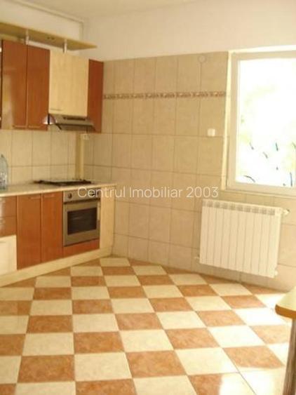 Polona, Tunari, apartament spatios, imobil mic 2005, parcare - 5