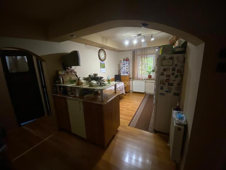 Apartament decomandat 3 camere | Etaj 3 | Complet mobilat și utilat - 1 MAI - 11