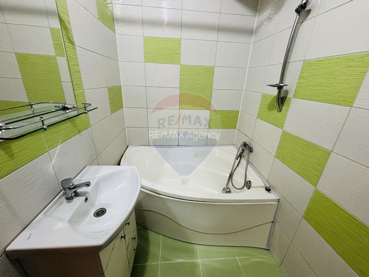 Apartament spatios de vânzare 2 camere EROILOR . VOLUNTARI A3 - 21