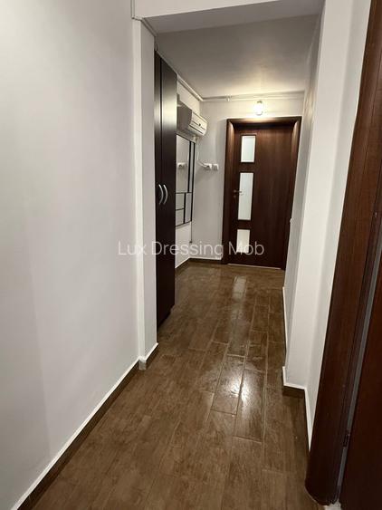 Apartament cu 3 camere, complet renovat, mobilat și utilat, finisaje moderne. - 9
