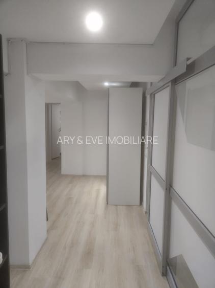 For Rent: Premium 4-Room Apartment | Unirii Square | Panoramic ViewWe - 9