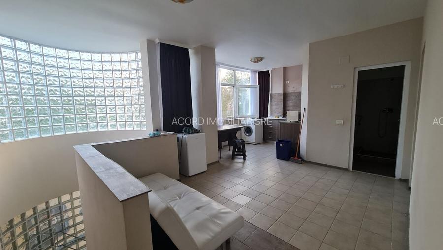 Spatii Comerciale trafic intens Teatrul de vara Neptun - 7