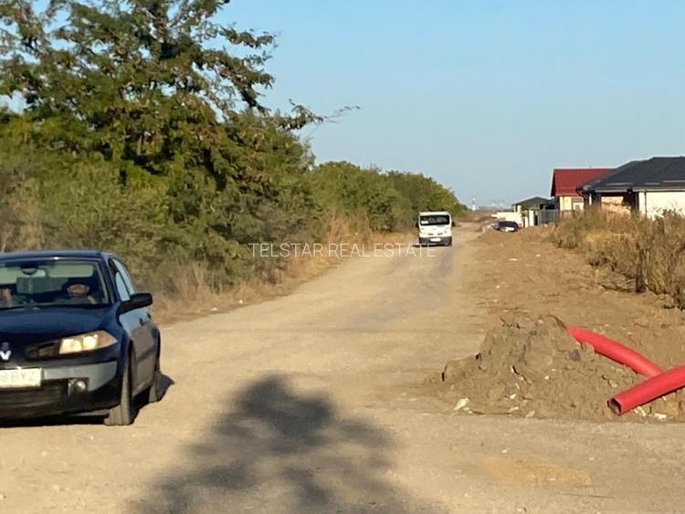 Teren intravilan cu potential! 11900 mp, DJ200, A0, A3, DJ 100, Tunari, IF - 4