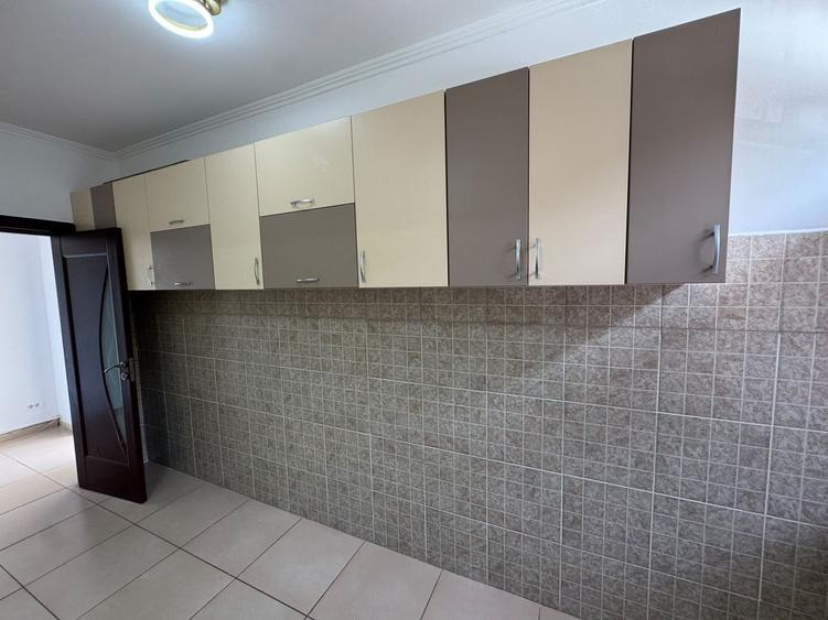 Vand Apartament 3 Camere Zona Fundeni