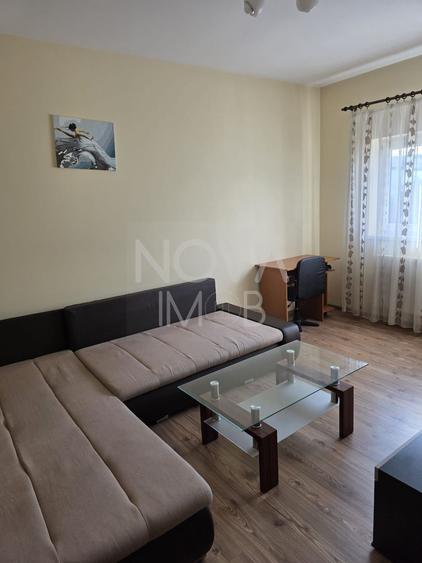 Apartament 2 camere, decomandat, loc de parcare, zona Kogalniceanu