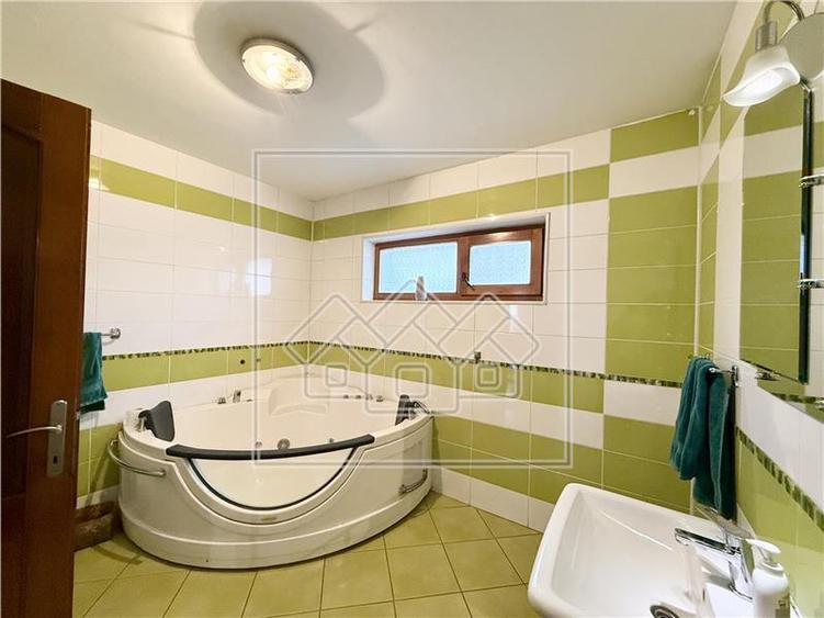 Spatiu de birouri - 9 camere - 250 mp utili - Selimbar