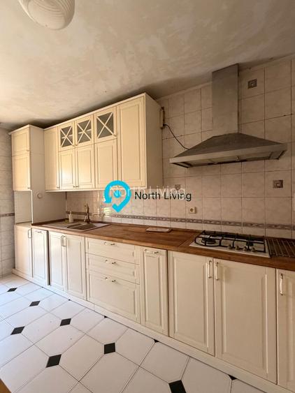 Vilă de vânzare în Sector 4 - 323 mp utili - 10 camere - Giurgiului - 30
