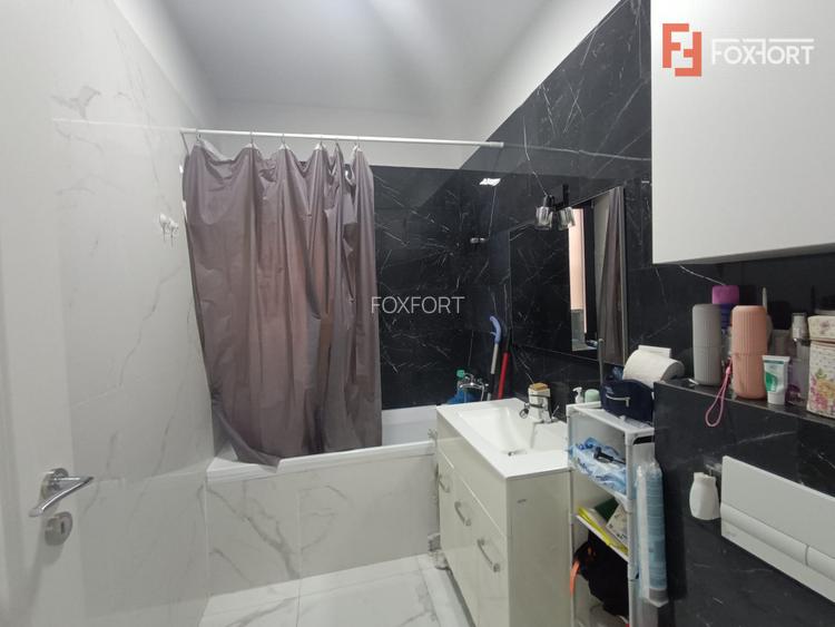 Apartament cu 3 camere, decomandat, Etaj 1 - Giroc  - 6