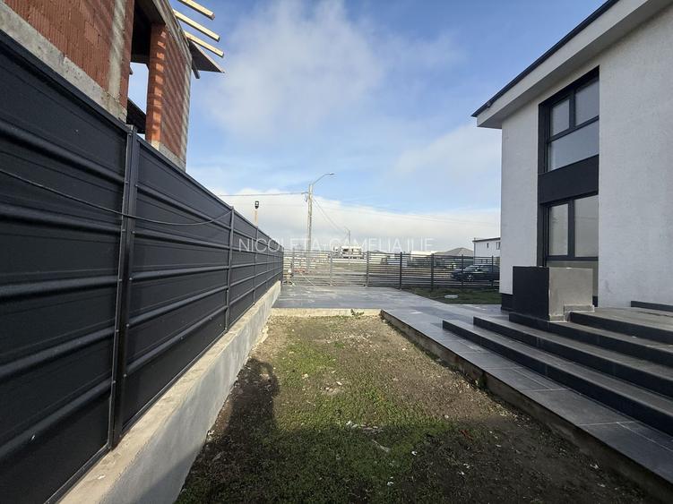 LUX | CASA | VILA INDIVIDUALA | CURTE | PROPRIETAR | TUNARI - 58