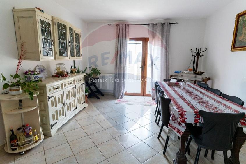 Vila/Pensiune de vanzare Bacia,jud.Hunedoara - 10