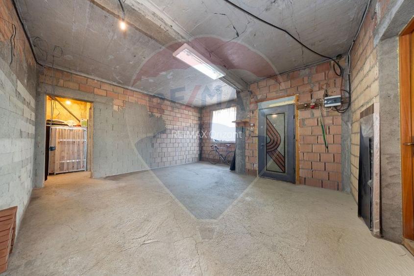 Casa individuala de vanzare in Cristian – teren 600 mp, S+P+M - 7