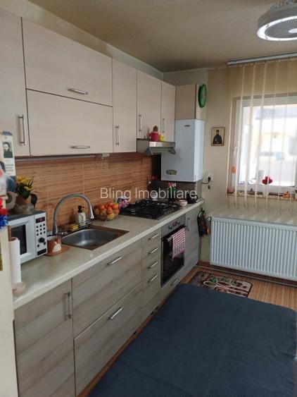 Apartament cu 2 camere, 45 mp, balcon, zona Eroilor - 4