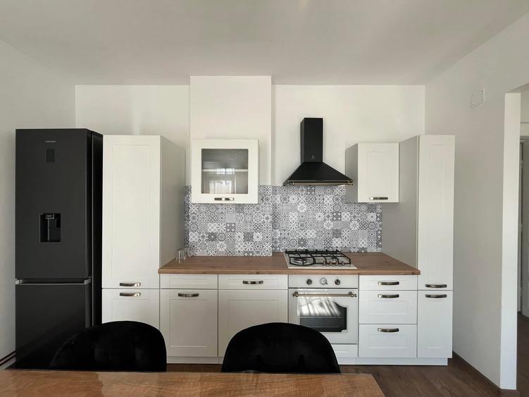 Apartament 3 camere, 80 mp utili, Ady Endre, Oradea.