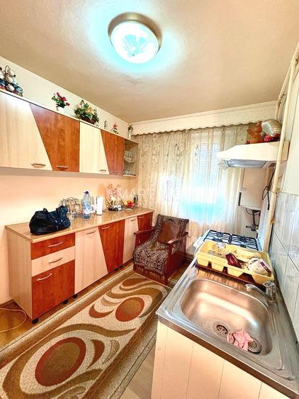 Apartament 3 camere 44mp zona Kaufalnd mobilat 57.000eur neg - 2