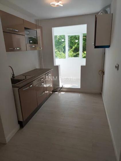Apartament 3 camere decomandat etaj 2 zona Parc Drumul Taberei - 4