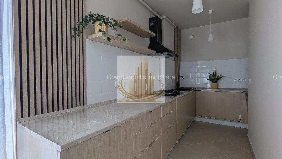 Apartament cu 3 camere, decomandat, tip Penthouse. - 2