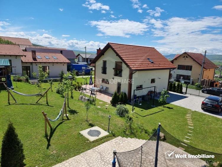 De vanzare doua case, teren 1000 mp, Sannicoara - 10