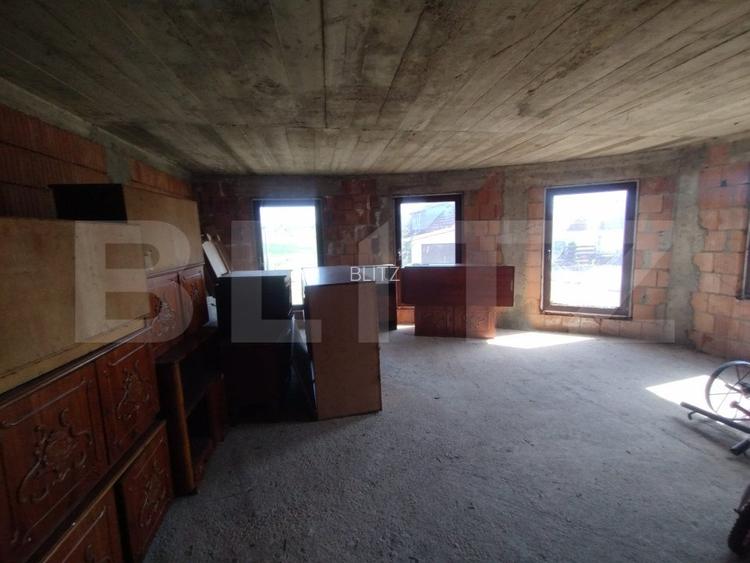Casa la rosu,200mp,2 nivele,500 mp teren imprejmuit,zona Sigmir - 6