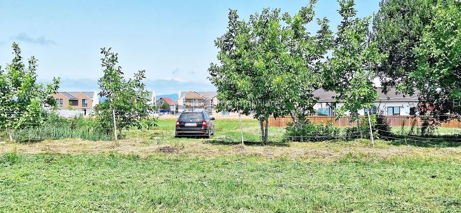 Brasov, cartier Stupini, zona de case noi, 608mp, pret 58000 euro. - 3