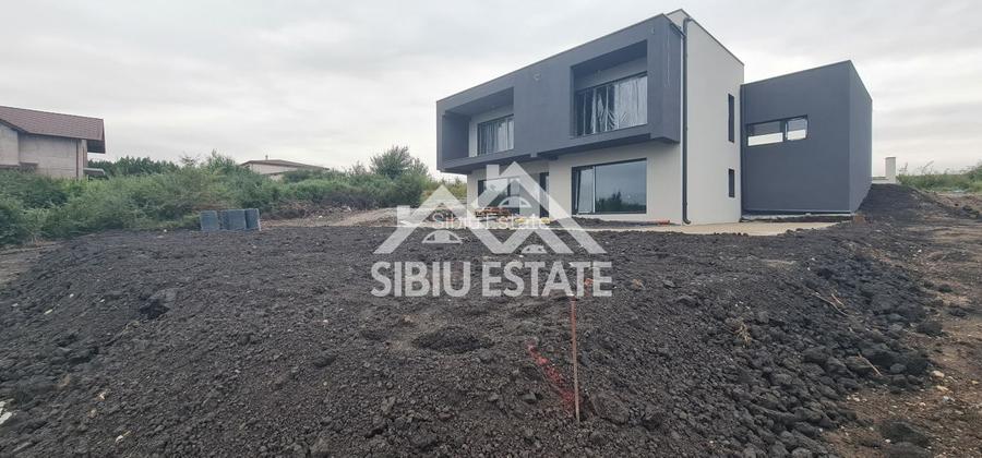 Casă individuală  deosebită, finisată Șelimbăr, Cartierul Tineretului - 12