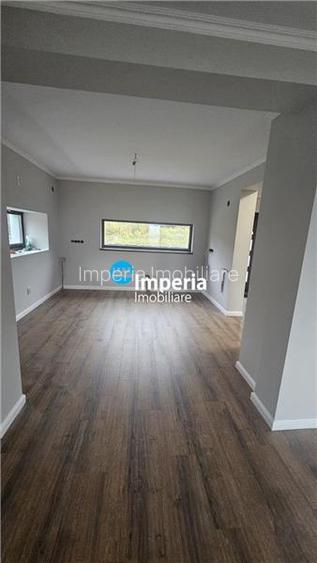 Proprietate deosebita zona Bucium Post Control - Priveliste Superba, Finisaje Ca - 4