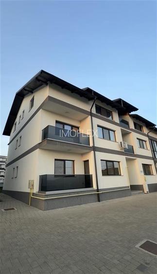 Apartament de vanzare - La Stejari - 3
