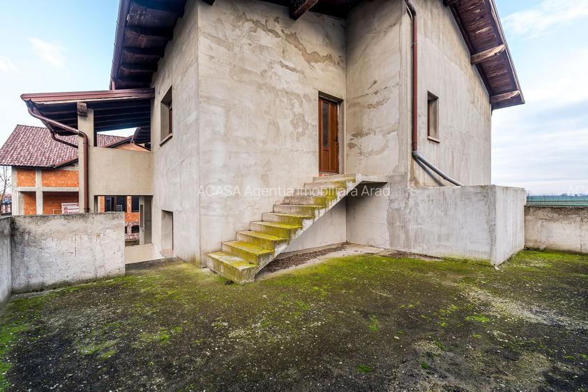 Casă spatioasa, construcție nouă – Zimandu Nou Teren 998 mp Comision 0 - 7