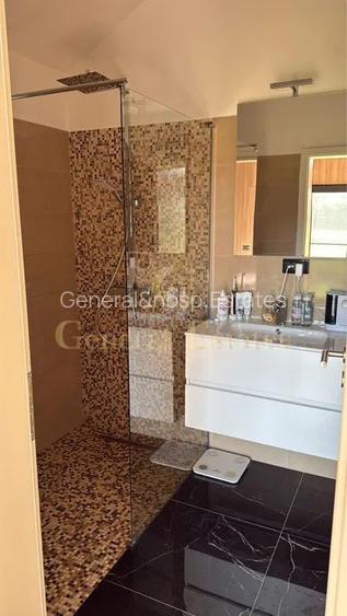 Eleganță, confort și priveliște – casa perfectă pentru un nou început - 8