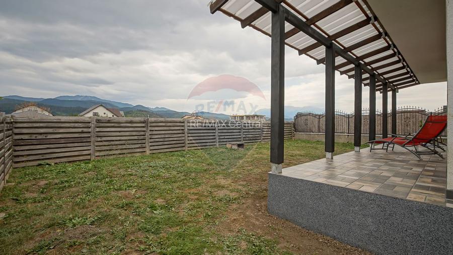 Vilă modernă, cu garaj, panouri și pompă de căldură, Cristian - 28