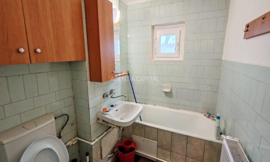 De inchiriat apartament 3 camere I.C.Frimu - 2