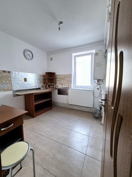 Piata Ovidiu - Catedrala - 3 camere decomandate - 6